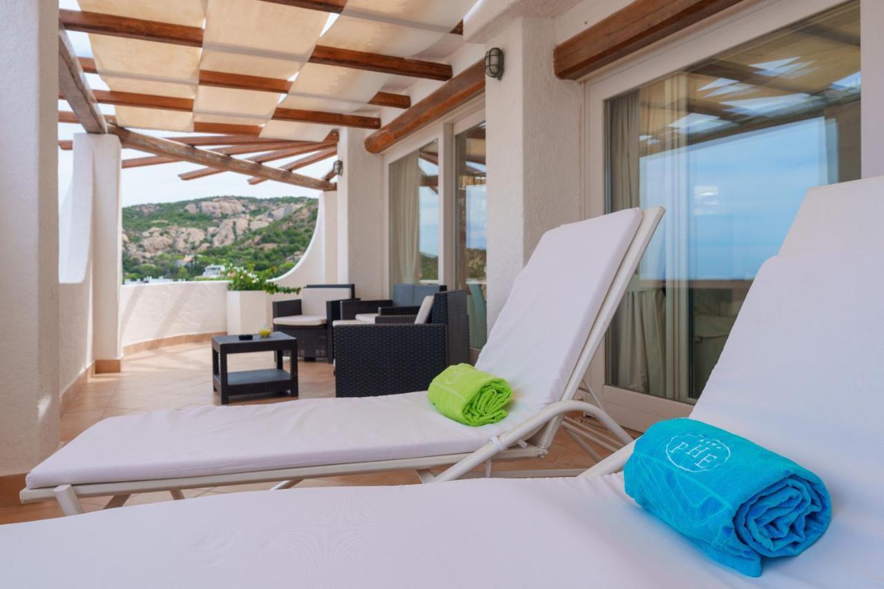 Hotel Punta Est Baja Sardinia Eksteriør billede