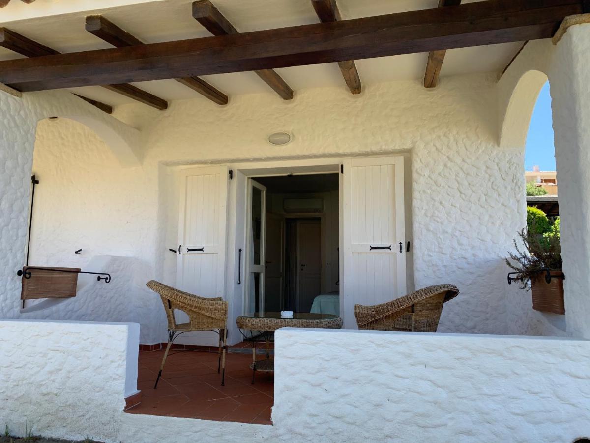 Hotel Punta Est Baja Sardinia Eksteriør billede